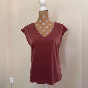 Express Sleeveless V Neck Scallop Trim Top